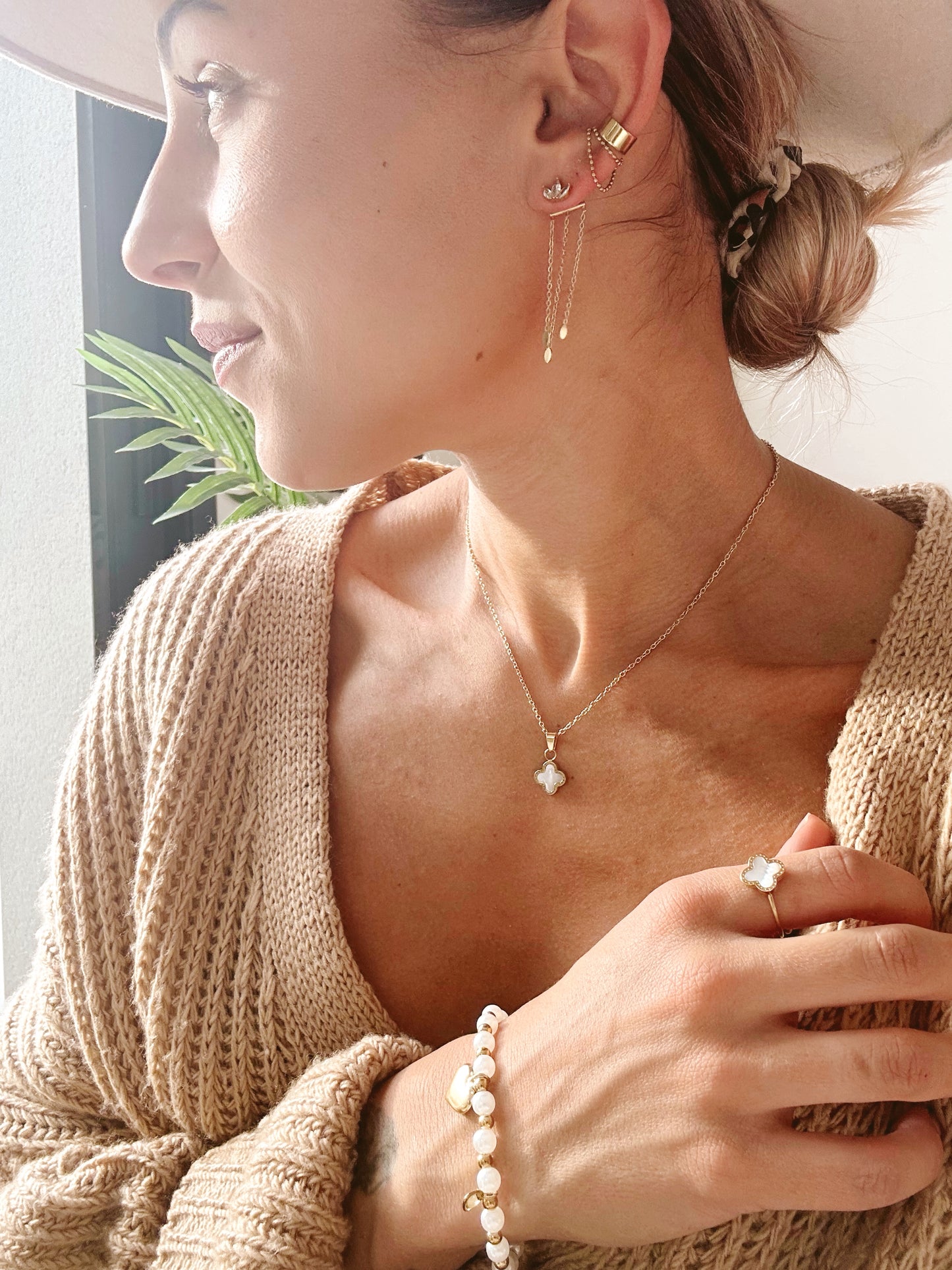 Collier trèfle nacré