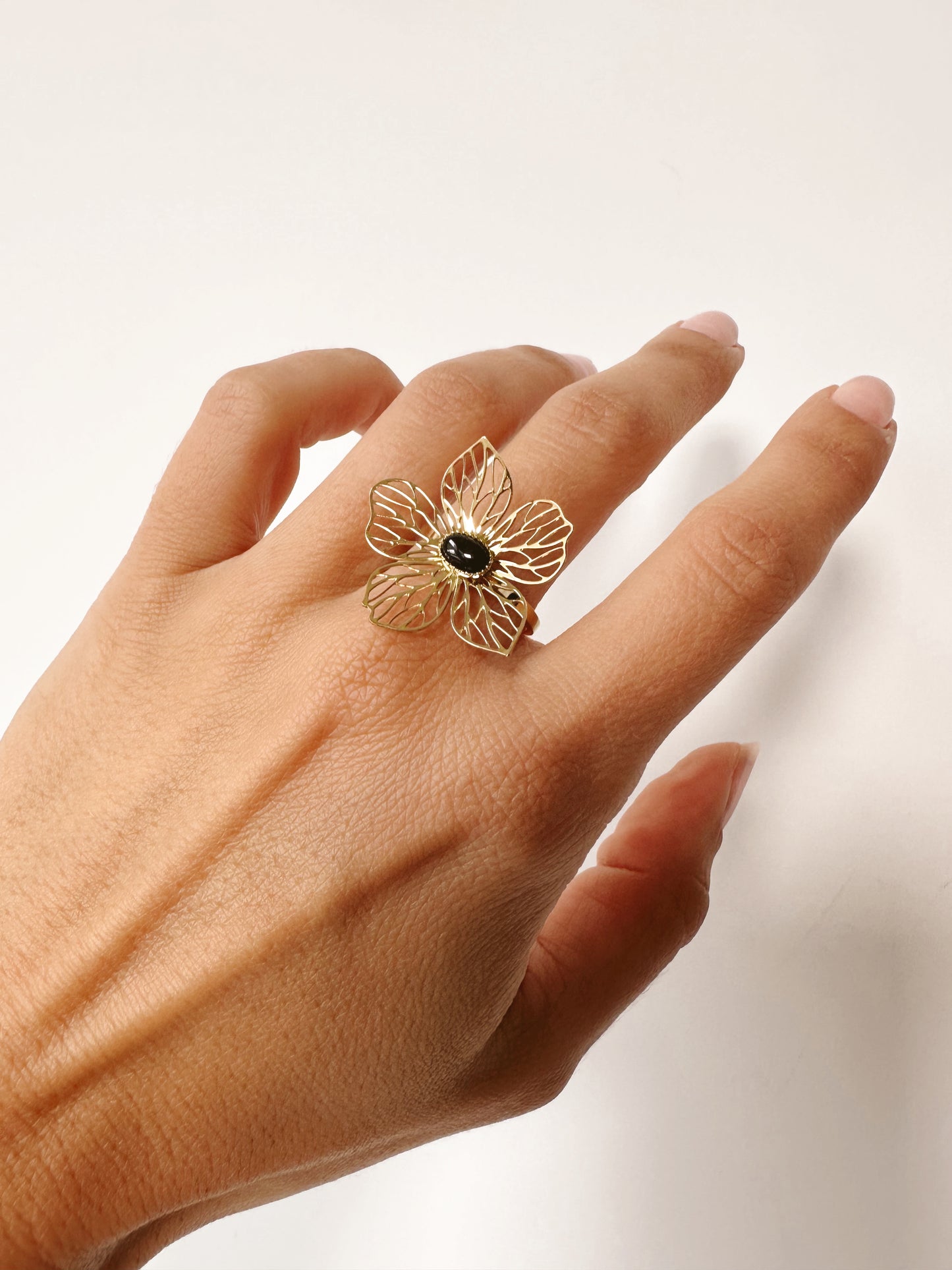 Bague fleur ajouré agate noire